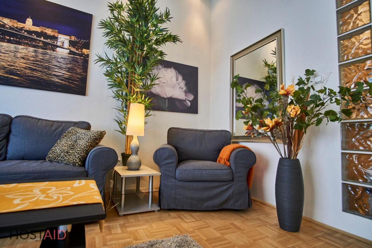 M52 Apartment - Hostaid Budapest Exteriör bild