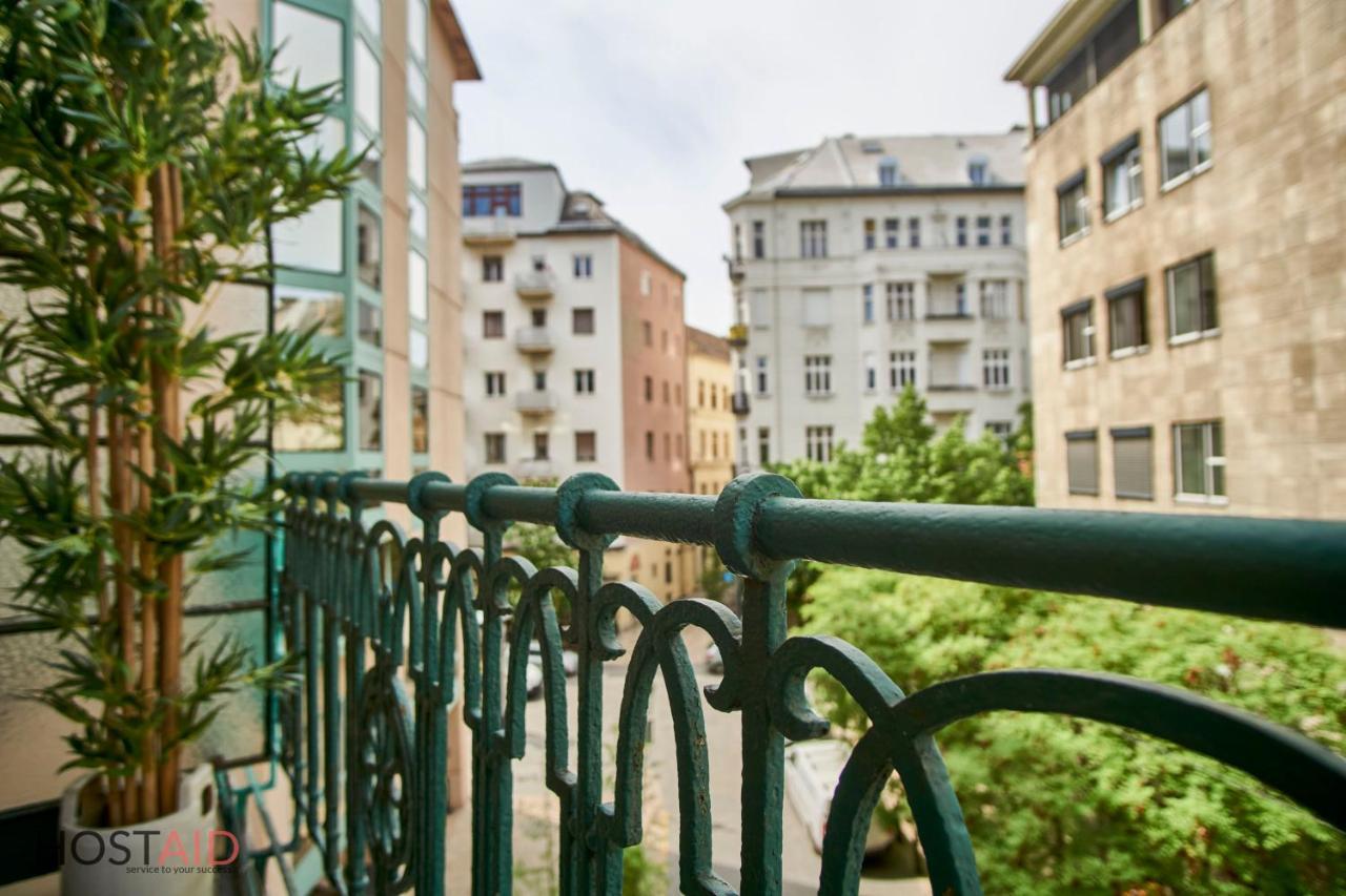 M52 Apartment - Hostaid Budapest Exteriör bild