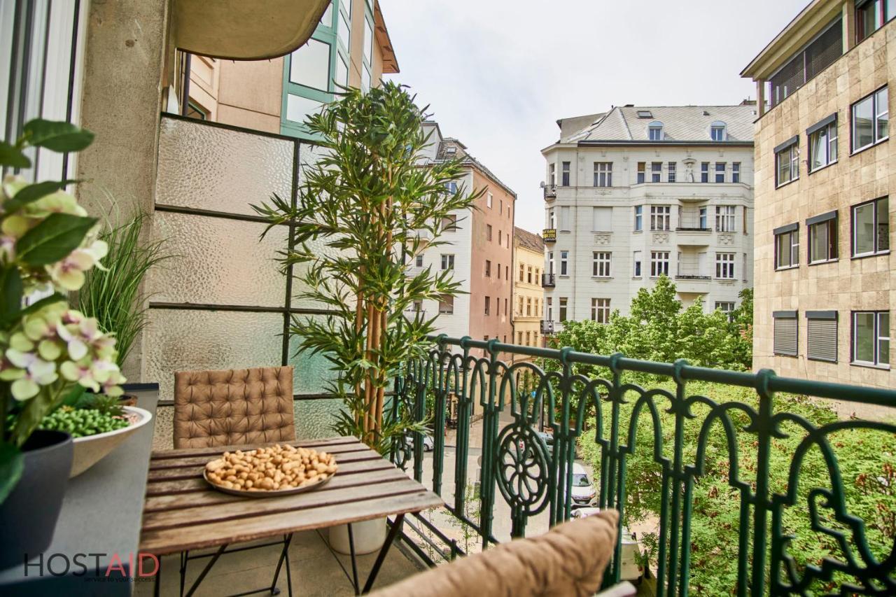 M52 Apartment - Hostaid Budapest Exteriör bild